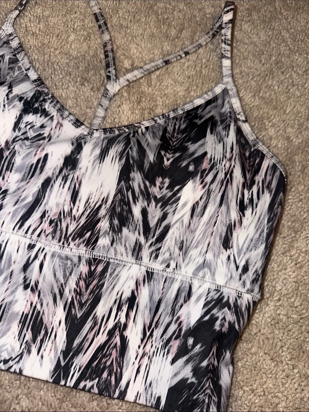 GAIAM Black & White Printed Strappy Sports Bra